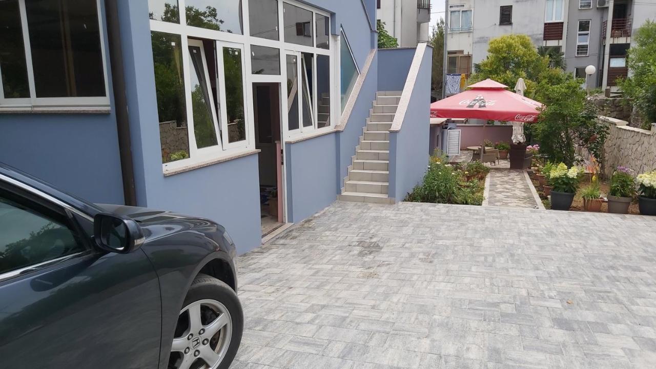 Apartments Ella Rovinj Exterior photo