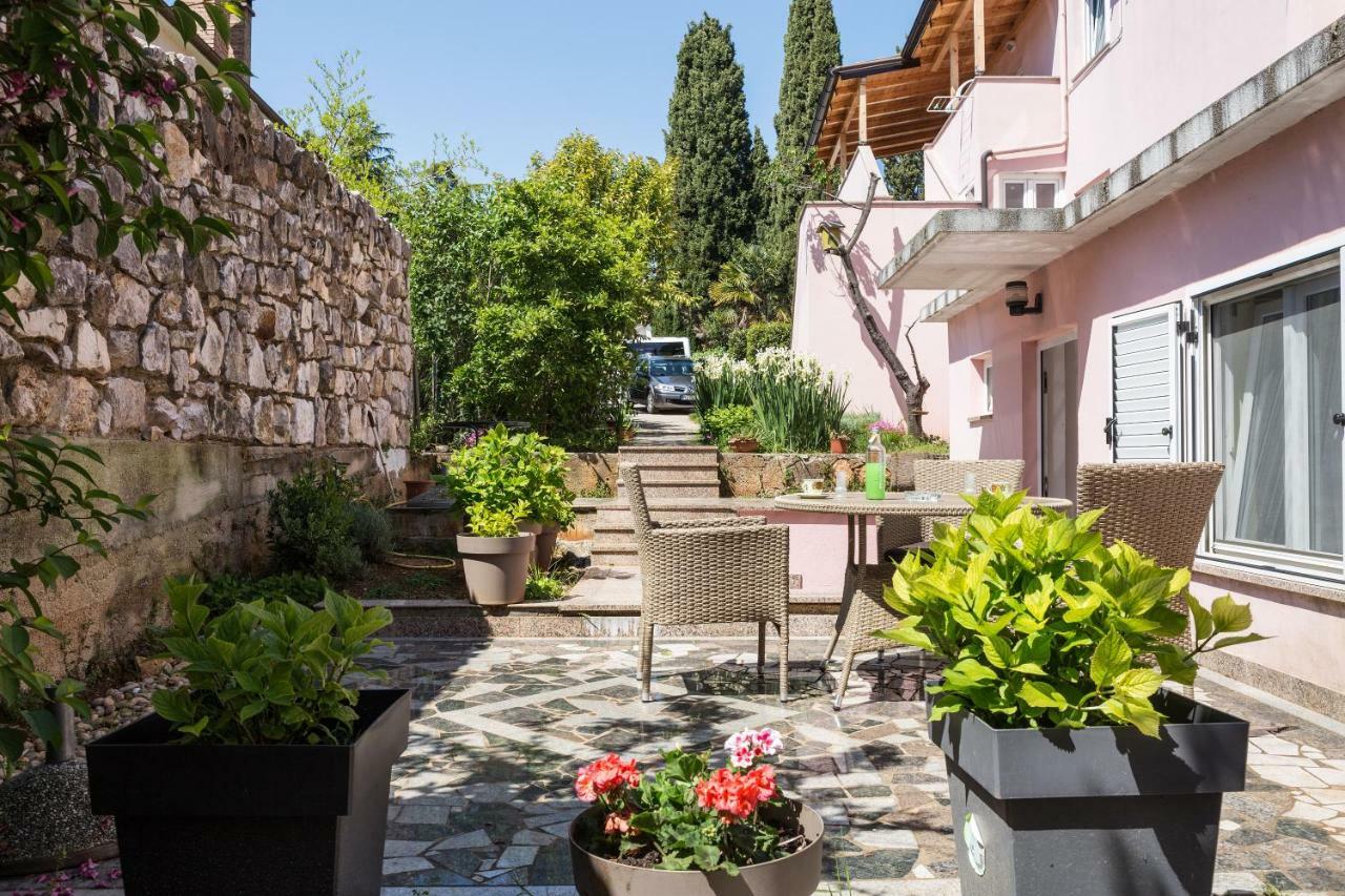 Apartments Ella Rovinj Exterior photo